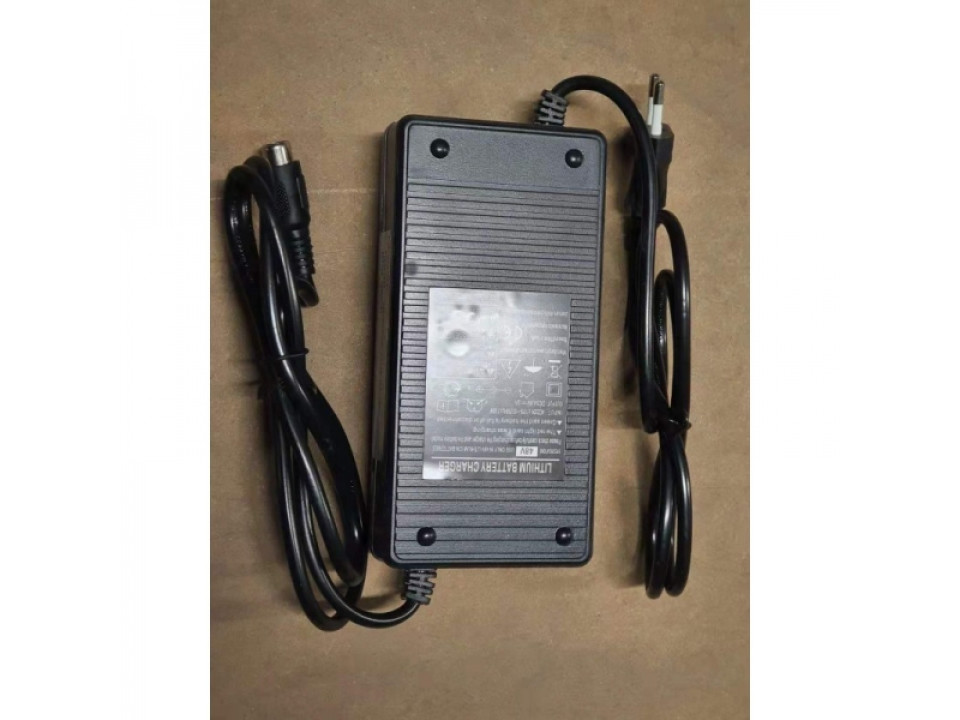 jaszmotor_webshop_akkumulator_tolto_<br>(li-ion)_48v__1.8a_<br>(kerek_tipus)