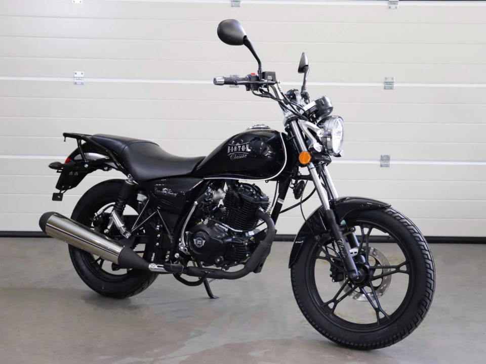 jaszmotor_webshop_barton_classic_125_4t__motorkerekpar_(Új)_-_fekete