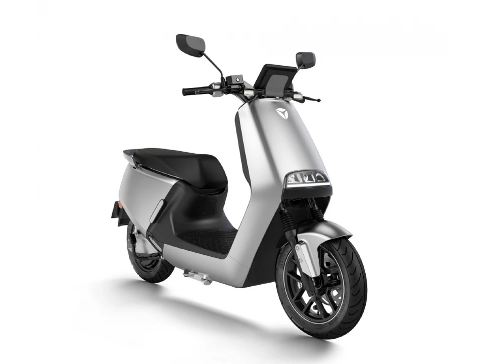 jaszmotor_webshop_z-tech_zt-21_g5_eco_elektromos_robogo_(2400w,_72v,_23ah,_grafen)