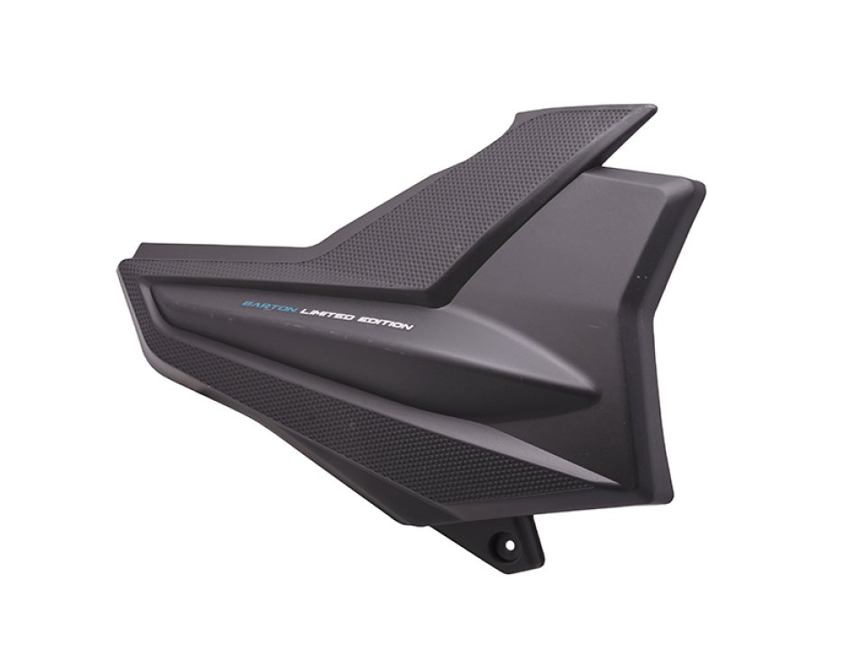 jaszmotor_webshop_jobb_oldali_burkolat_<br>(kek)_barton_travel_125_-_moretti