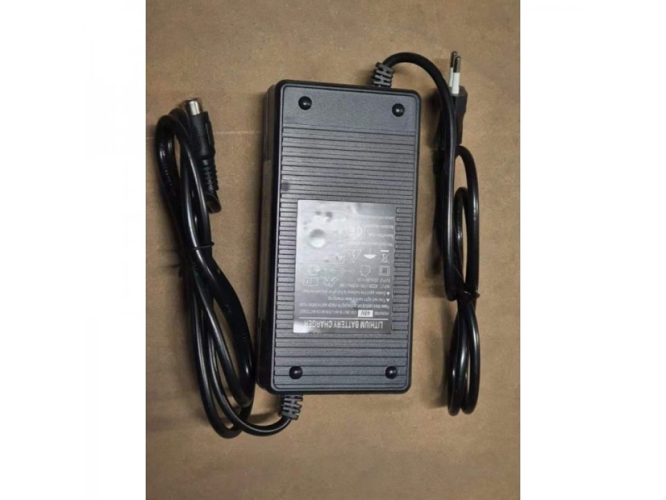 jaszmotor_webshop_akkumulator_tolto_<br>(li-ion)_48v__1.8a_<br>(kerek_tipus)